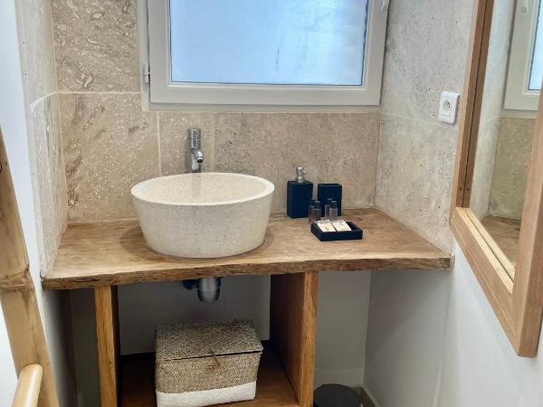 Les Suites d'Agosta : photo 8 de la chambre suite familiale