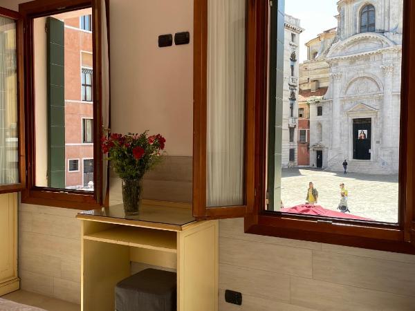 Hotel San Geremia : photo 6 de la chambre chambre double avec vue