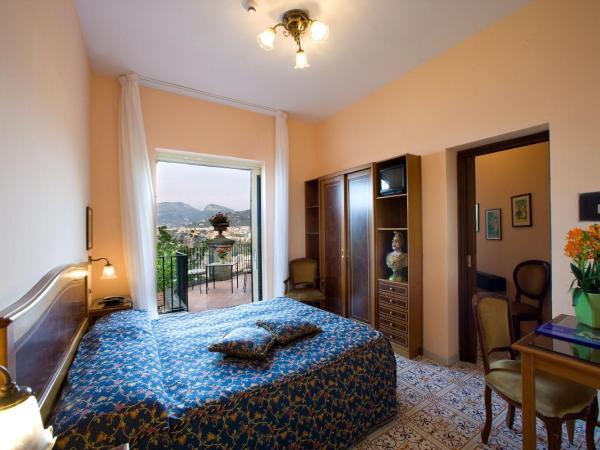 Hotel La Tonnarella : photo 7 de la chambre chambre double deluxe - vue sur mer