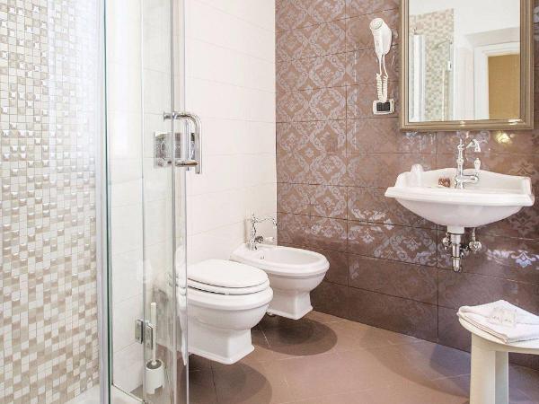 Hotel Lombardia : photo 7 de la chambre chambre double ou lits jumeaux supérieure