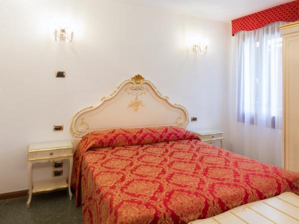 Hotel Leonardo : photo 1 de la chambre chambre double supérieure