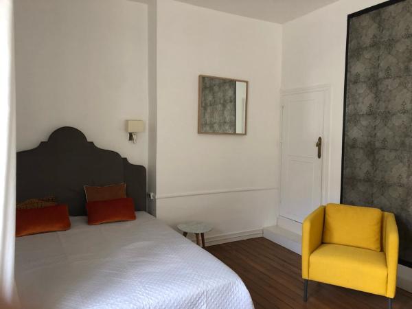 BULLES DE LOIRE : photo 3 de la chambre chambre double avec salle de bains privative extérieure