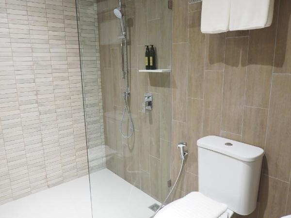 The Quarter Phromphong by UHG : photo 3 de la chambre chambre double deluxe avec balcon