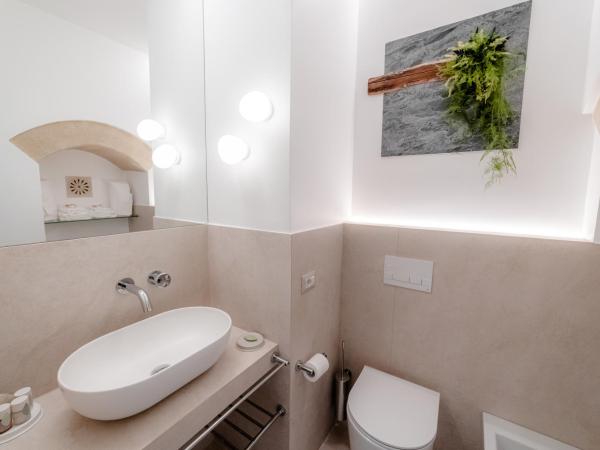 Antica Torre di Iuso : photo 5 de la chambre chambre double - vue sur jardin