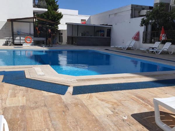 SERİN HOTEL : photo 2 de la chambre chambre double - vue sur jardin