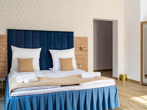 Helios Aparthotel : photo 2 de la chambre chambre double deluxe supérieure avec balcon