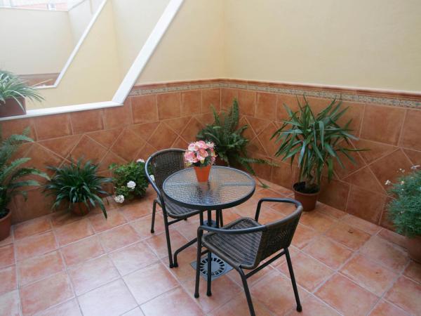 Hotel Goartín : photo 1 de la chambre chambre double ou lits jumeaux avec terrasse