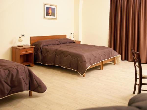 Hotel Sofia : photo 2 de la chambre chambre triple