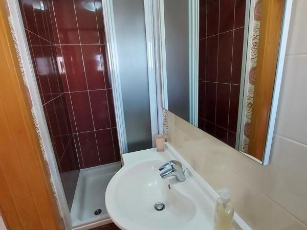 Guest House As : photo 5 de la chambre chambre double avec balcon