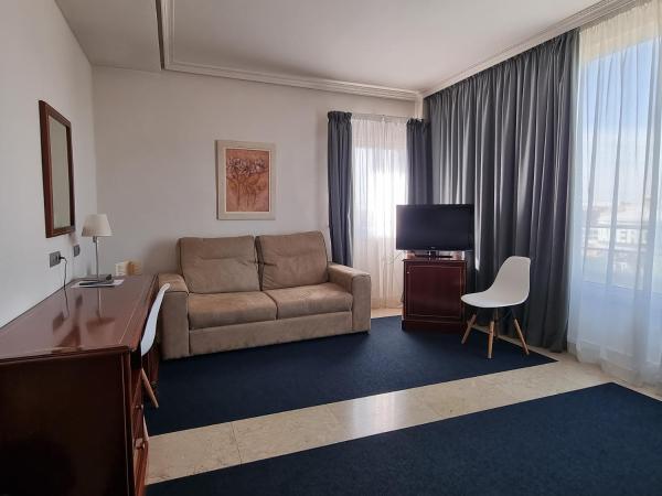 Hotel Gran Legazpi : photo 2 de la chambre chambre triple