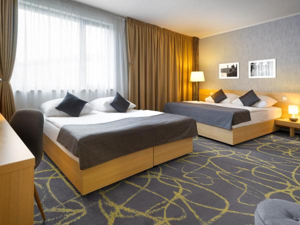 Iris Hotel Eden - Czech Leading Hotels : photo 3 de la chambre chambre familiale supérieure