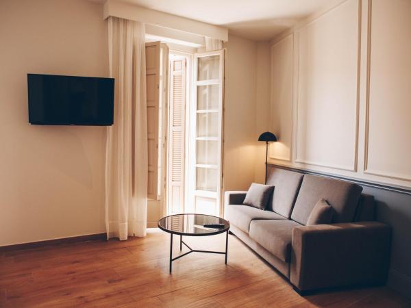 Alcazaba Premium Hotel : photo 7 de la chambre chambre double ou lits jumeaux supérieure avec balcon