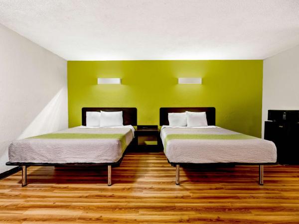 Motel 6 Indianapolis IN : photo 3 de la chambre chambre avec 2 lits queen-size - accessible aux personnes à mobilité réduite - non-fumeurs