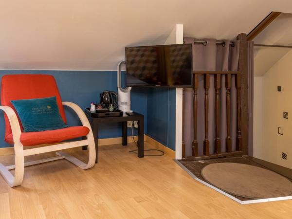 Le Félix Grat - LAVALOC : photo 3 de la chambre chambre lits jumeaux avec salle de bains privative séparée