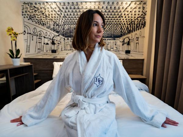 Hotel Plaza : photo 5 de la chambre chambre double ou lits jumeaux supérieure