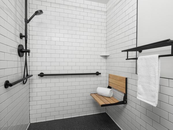 Citadines Connect Fifth Avenue New York : photo 5 de la chambre chambre lit king-size premier pour personnes à mobilité réduite