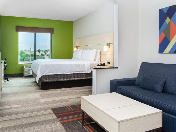 Holiday Inn Express-International Drive, an IHG Hotel : photo 3 de la chambre suite lit king-size