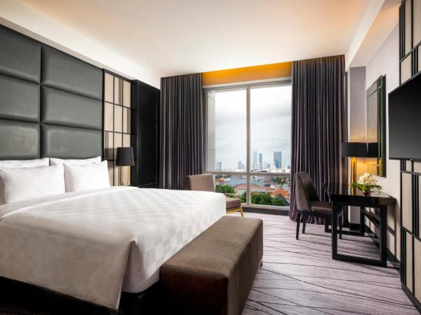 Grand Swiss-Belhotel Darmo : photo 3 de la chambre chambre lit king-size deluxe