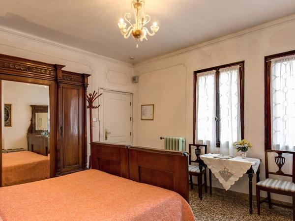 Pensione Seguso : photo 1 de la chambre chambre double ou lits jumeaux avec vue