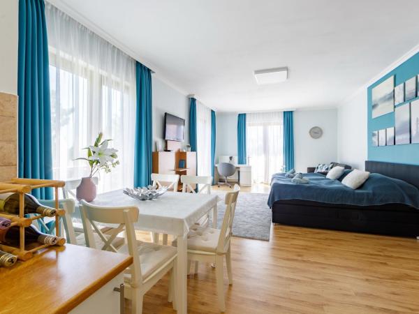 Villa Muzsa Deluxe : photo 3 de la chambre appartement - vue sur lac