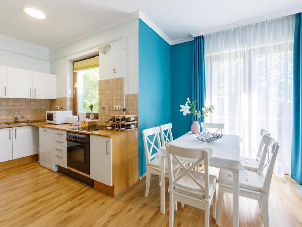 Villa Muzsa Deluxe : photo 4 de la chambre appartement - vue sur lac