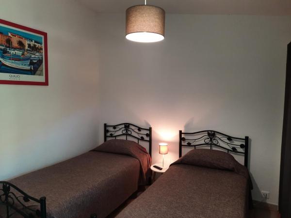 Les Jardins De Santa Giulia - Charmante chambre d'hôte : photo 2 de la chambre chambre double