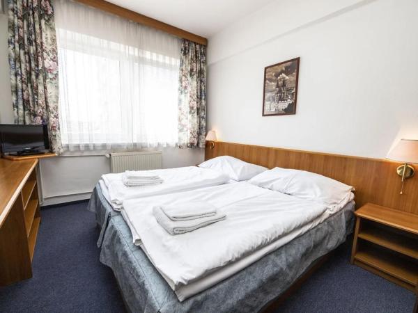 Hotel Astra : photo 4 de la chambre chambre double ou lits jumeaux