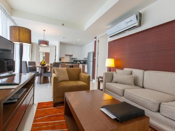 Oakwood Residence Sukhumvit 24 : photo 4 de la chambre suite 2 chambres