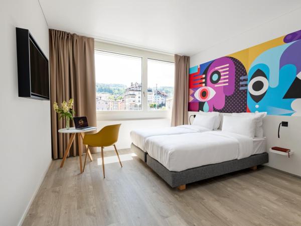 B&B HOTEL St Gallen : photo 5 de la chambre chambre lits jumeaux