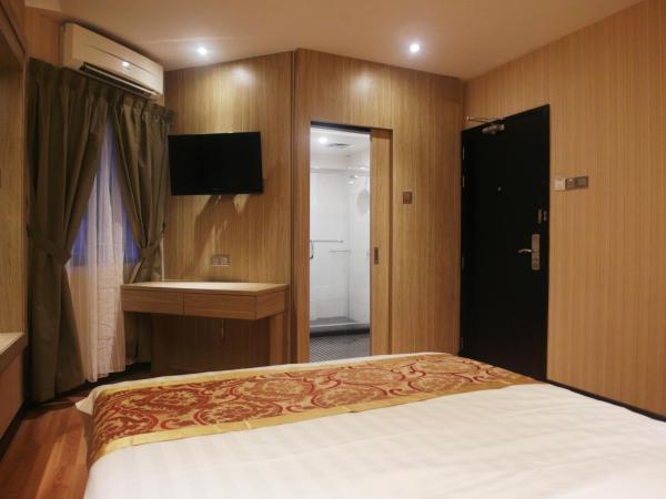 Mandarin Hotel Kota Kinabalu : photo 8 de la chambre chambre lit queen-size deluxe