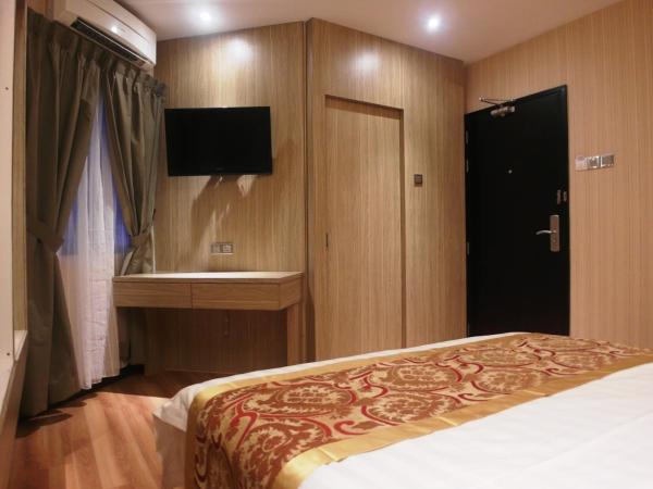 Mandarin Hotel Kota Kinabalu : photo 7 de la chambre chambre lit king-size supérieure