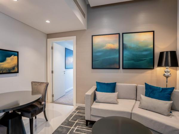 Radisson Dubai Damac Hills : photo 3 de la chambre suite junior