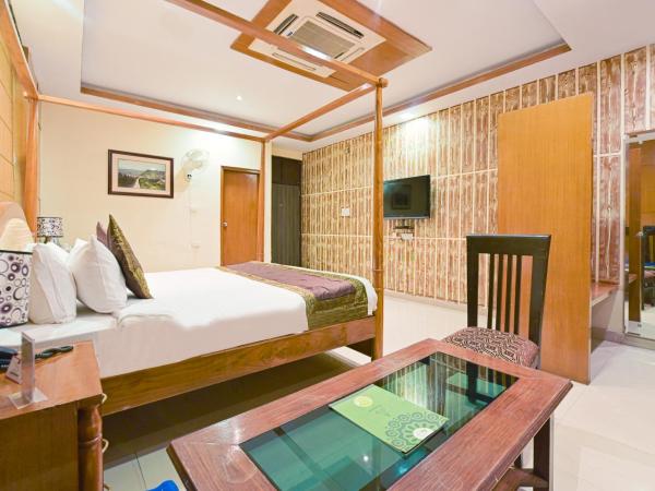 The Byke Grassfield Resort with Outdoor Pool, Shyam Nagar, Jaipur : photo 4 de la chambre suite lit king-size