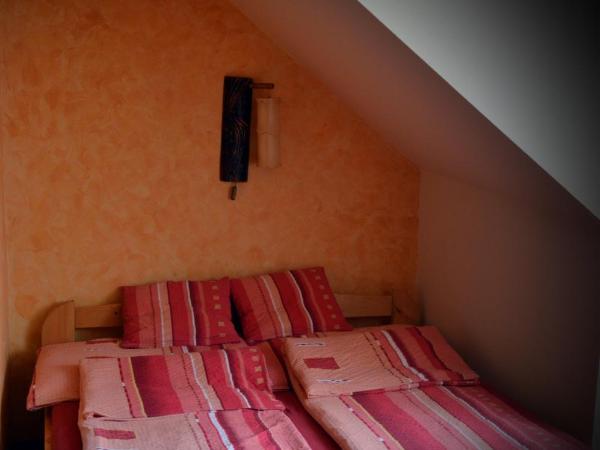 Flamingo Vendégház : photo 7 de la chambre chambre double