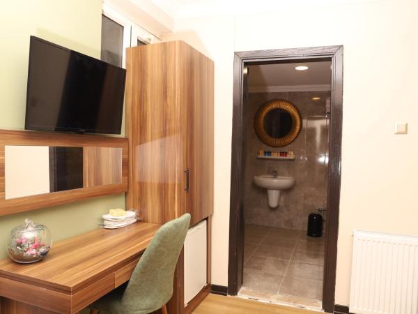 Buldum Otel : photo 1 de la chambre suite familiale avec balcon