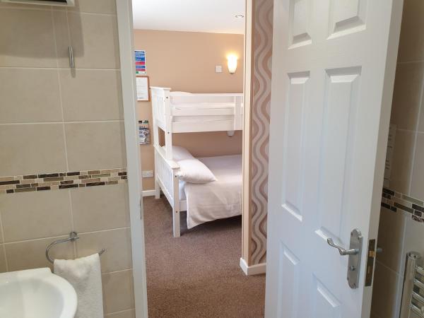 Corona Blackpool : photo 4 de la chambre chambre familiale standard