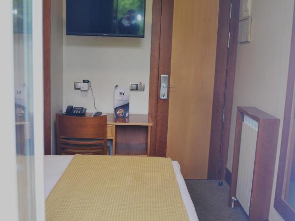 Hotel Mora by MIJ : photo 5 de la chambre petite chambre double