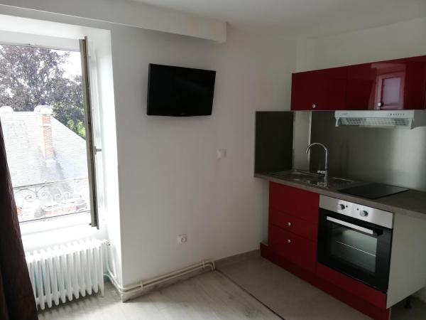 Hôtel Belle Fontainebleau : photo 2 de la chambre appartement avec douche