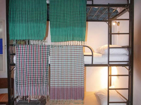 Bayt Alice Hostel : photo 6 de la chambre lit dans dortoir mixte de 6 lits