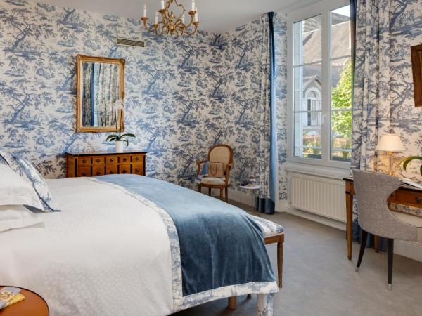 Le Manoir Les Minimes : photo 7 de la chambre suite prestige - manoir (1er Étage français)