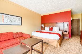 Super 8 by Wyndham Dallas Love Field Airport : photo 3 de la chambre room #26716840