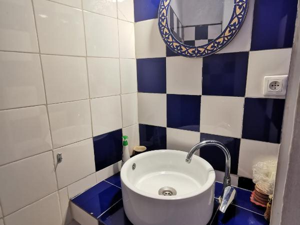 Bayt Alice Hostel : photo 5 de la chambre lit dans dortoir pour femmes de 4 lits