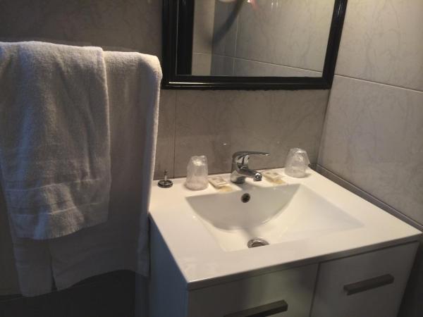 Hipotel Paris Voltaire Bastille : photo 7 de la chambre chambre simple