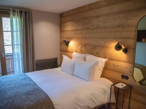 La Ferme : photo 3 de la chambre chambre double avec balcon ou terrasse