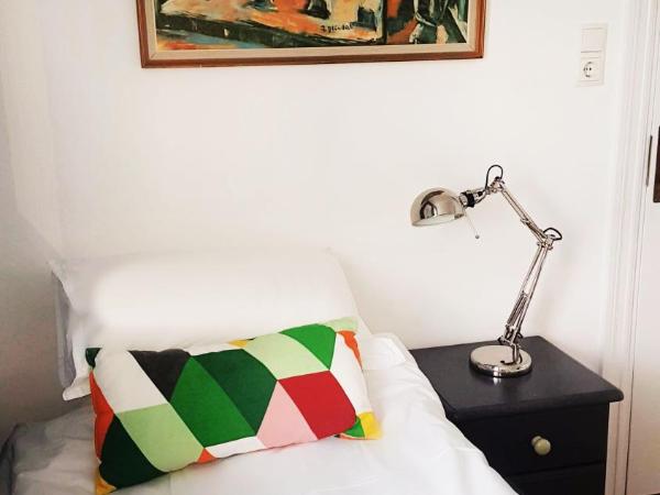 Refurinn Reykjavik Guesthouse : photo 2 de la chambre chambre lits jumeaux