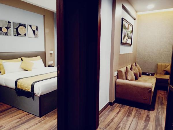 Western Blu : photo 1 de la chambre suite lit king-size avec balcon