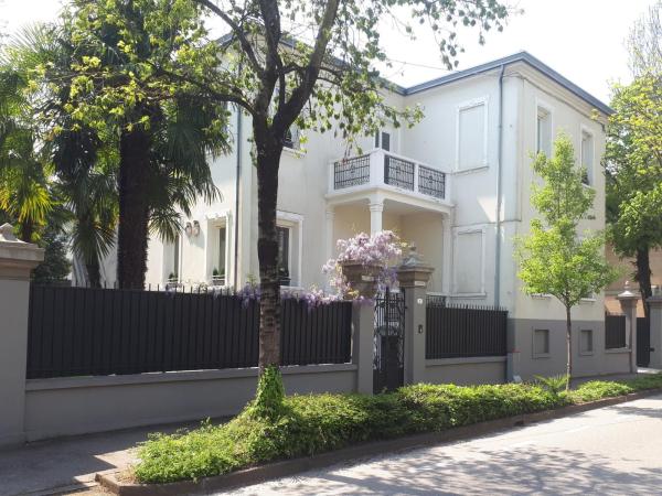 Villa Fiorentino : photo 4 de la chambre chambre double ou lits jumeaux