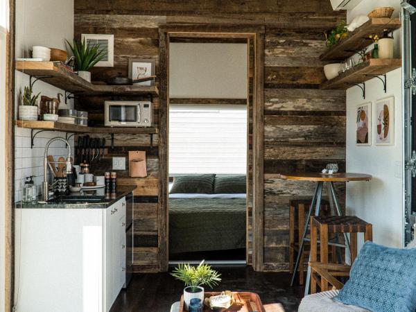 Ironwood Grove, Tiny House Hotel : photo 3 de la chambre studio lit queen-size 