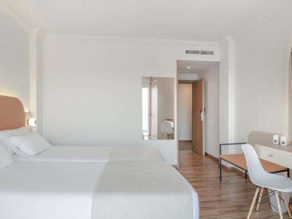 Hotel RH Victoria & Spa : photo 4 de la chambre chambre lits jumeaux avec terrasse