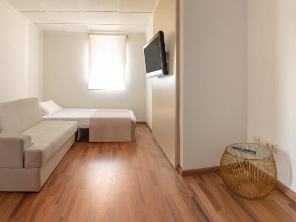 Hotel RH Victoria & Spa : photo 5 de la chambre chambre familiale avec terrasse (2 adultes)